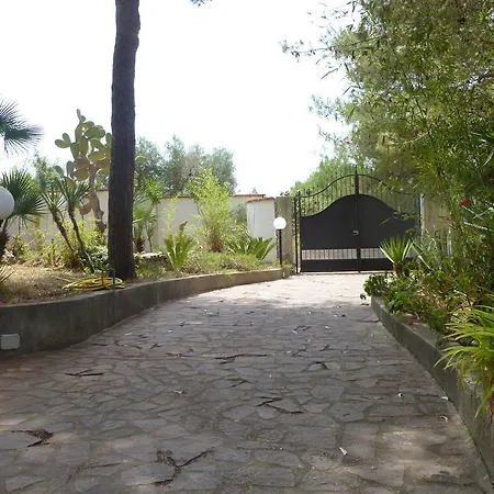 Casa Serini Feriehus Parabita